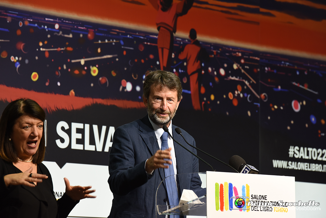 VBS_8616 - Salone del Libro 2022  XXXIV edizione - 19 Maggio 2022.jpg